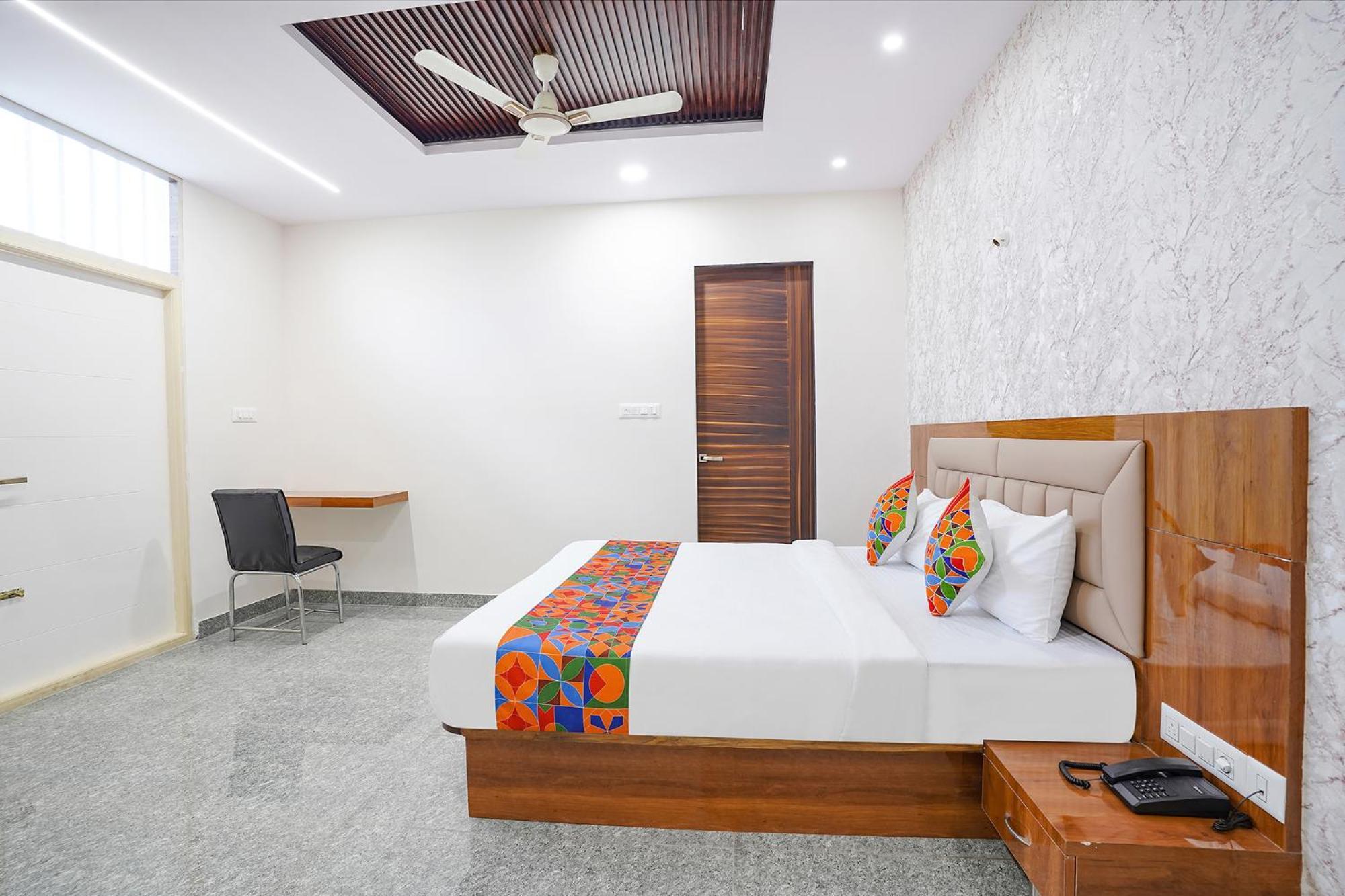Fabhotel Platinum Palace - Nr Magadi Main Road بنغالور المظهر الخارجي الصورة