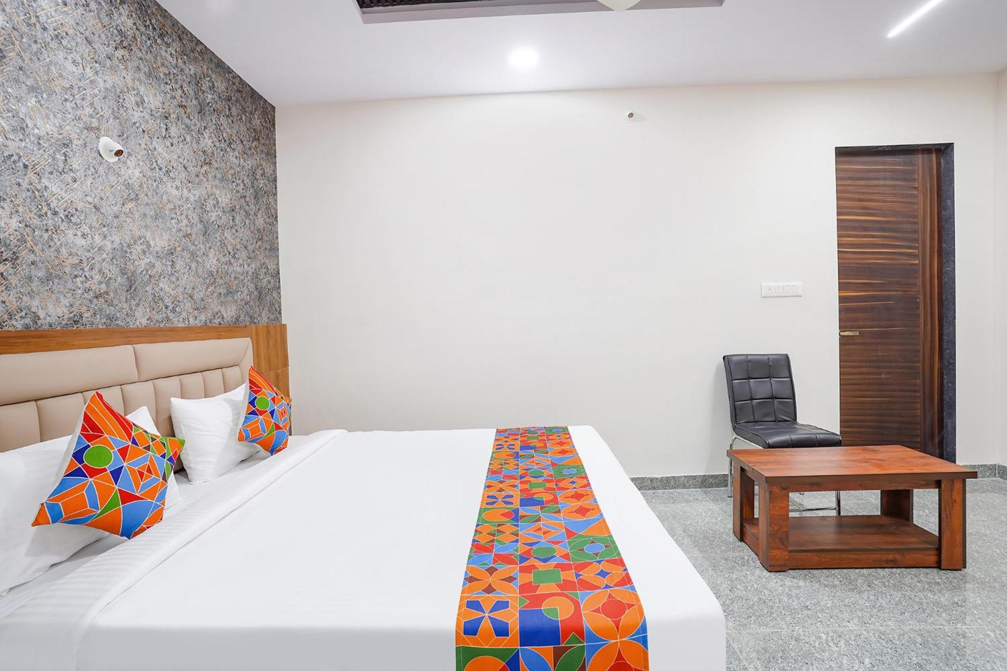 Fabhotel Platinum Palace - Nr Magadi Main Road بنغالور المظهر الخارجي الصورة