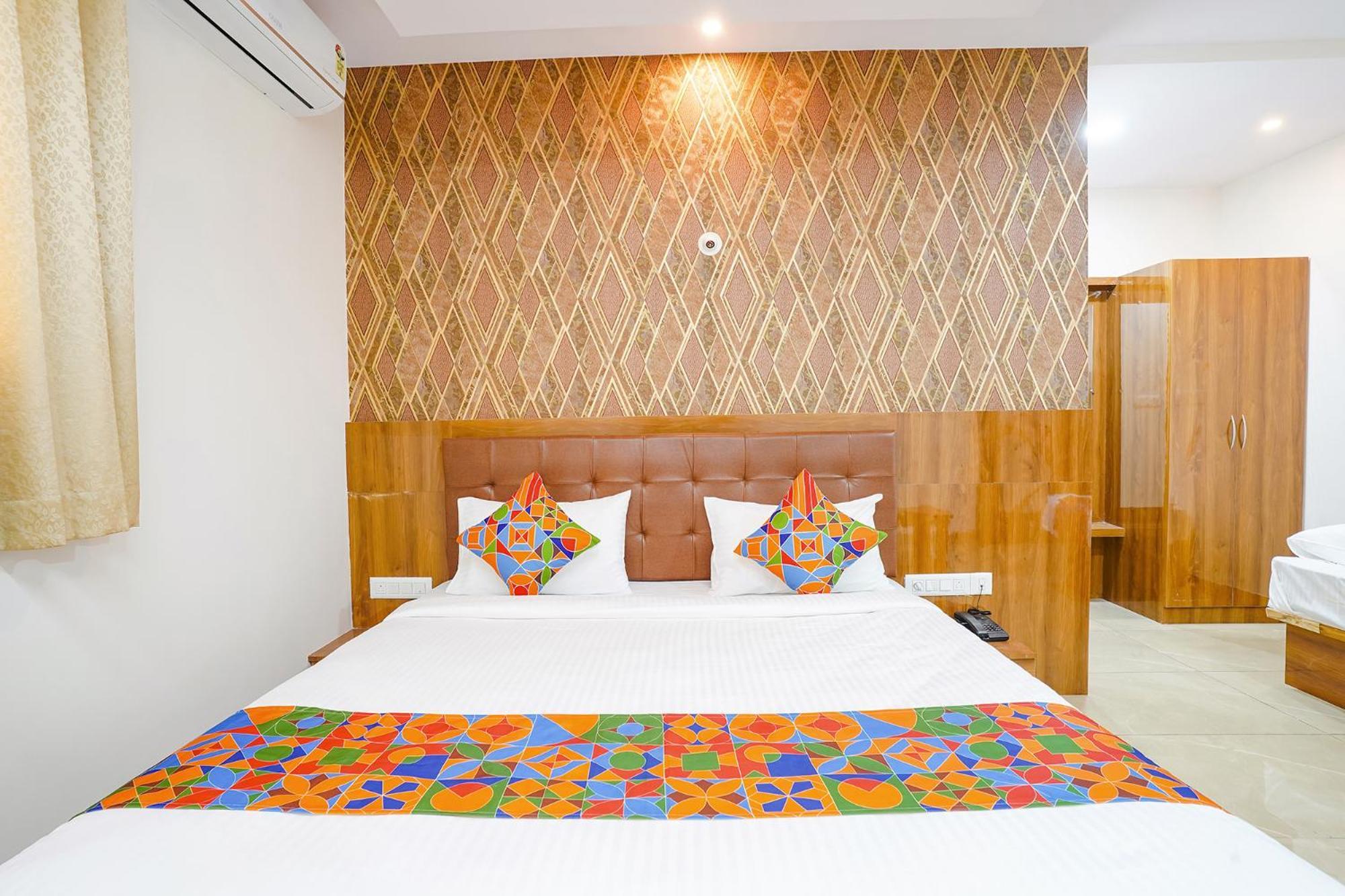 Fabhotel Platinum Palace - Nr Magadi Main Road بنغالور المظهر الخارجي الصورة