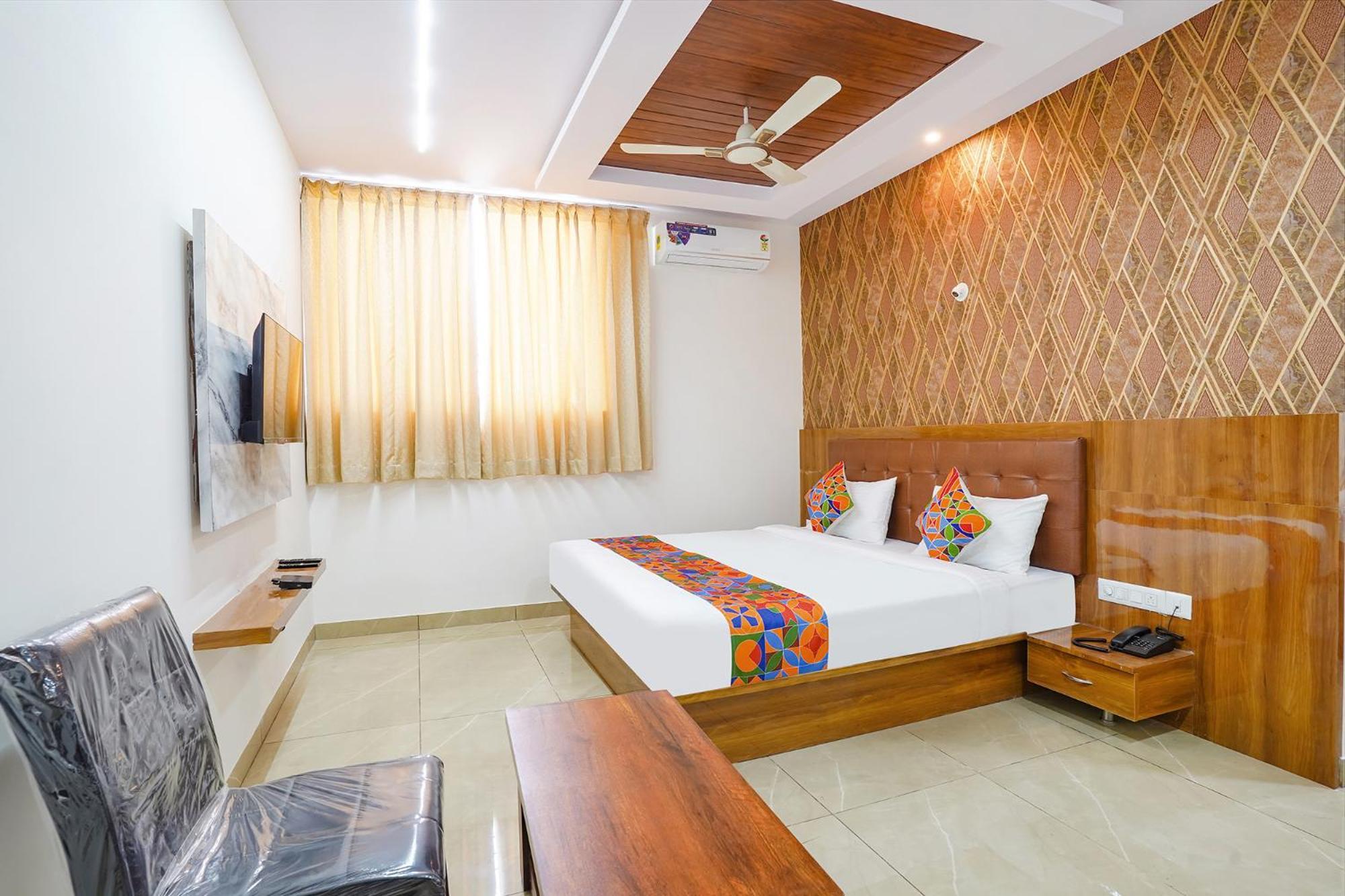 Fabhotel Platinum Palace - Nr Magadi Main Road بنغالور المظهر الخارجي الصورة